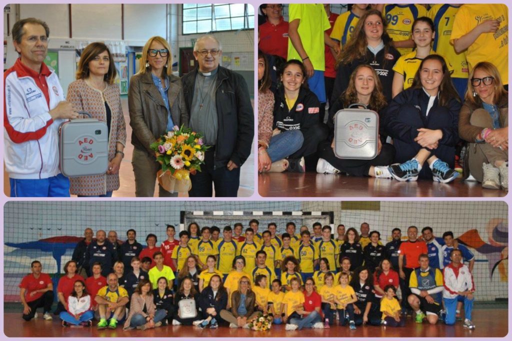 collage consegna defibrillatore 8maggio 1024x682